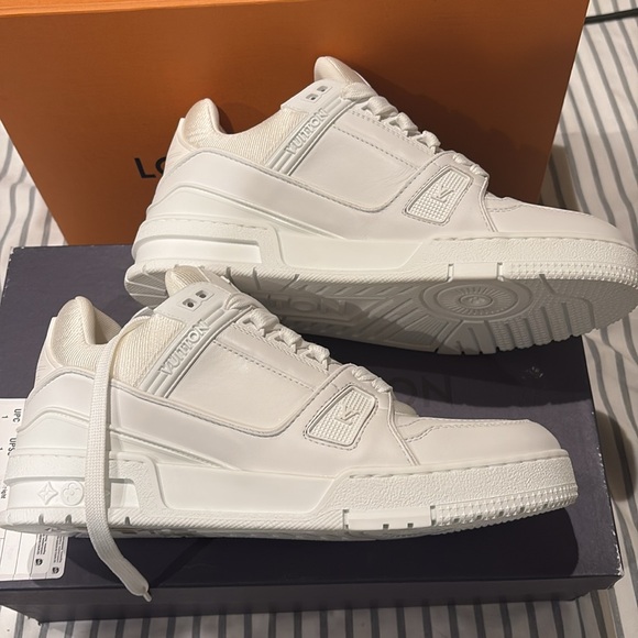 Louis Vuitton training sneaker - Picture 11 of 14